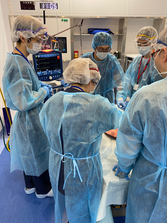 人工呼吸器での換気の様子